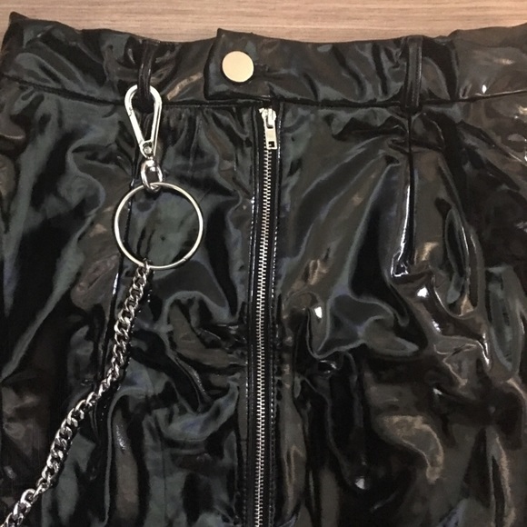 Black Latex Mini Skirt  NWT - Picture 3 of 5